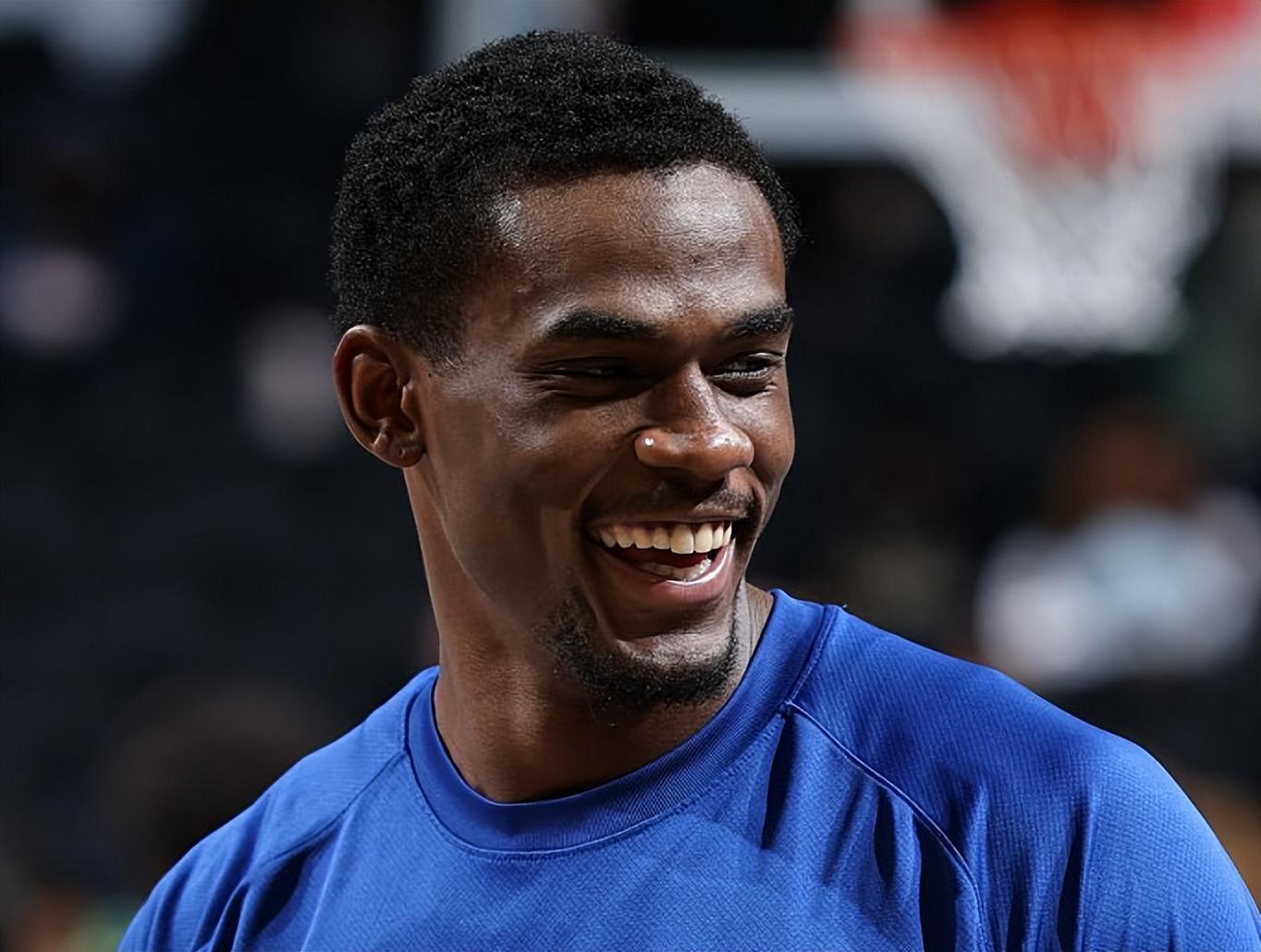 易胜博体育app下载-8+11+8!NBA首轮最让人失望球星诞生,2.89亿美金顶薪要打折了